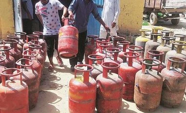Centre sets up committee headed by Kirit Parikh to review LPG marketing lpg, lpg cylinder