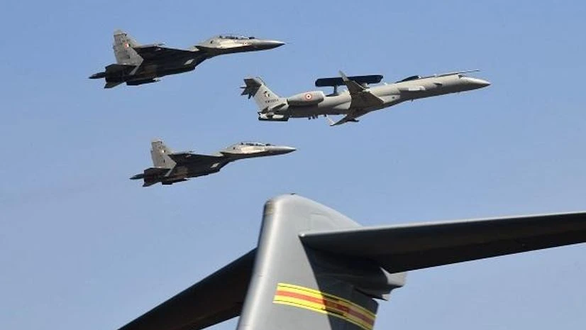 Air display at aero india 2019 full dress rehersal Air display at aero india 2019 full dress rehersal