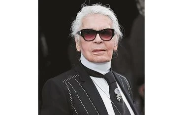 Iconic Chanel fashion designer Karl Lagerfeld dies in Paris at 85 Karl Lagerfeld