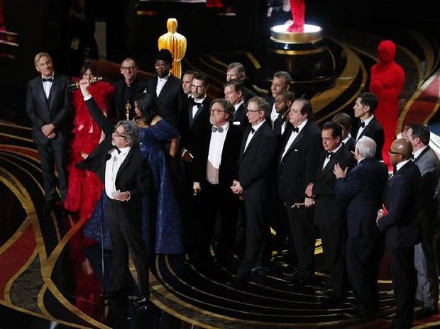 Best Picture: Green Book, Jim Burke, Charles B. Wessler, Brian Currie, Peter Farrelly and Nick Vallelonga Best Picture: Green Book, Jim Burke, Charles B. Wessler, Brian Currie, Peter Farrelly and Nick Vallelonga