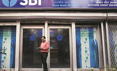 Higher margins, lower credit costs to propel SBI's return on assets by FY21 SBI to link saving deposits, loan pricing to repo rate from May 1