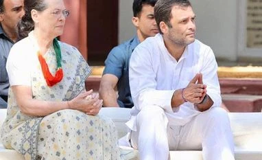 Family members of formers PMs will not be guarded by SPG commandos: Reports Sonia Gandhi, Congress President Rahul Gandhi