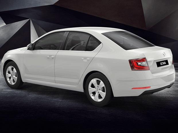 Skoda Octavia Corporate Edition comes with a set of 16-inch alloy wheels Skoda Octavia Corporate Edition comes with a set of 16-inch alloy wheels