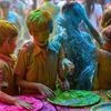 Holi 2019: Modi, Rahul, Bollywood celebs greet the world on Twitter