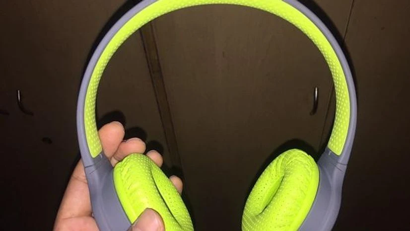 Toshiba Bluetooth Headphones Toshiba Bluetooth Headphones