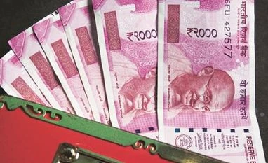 Six of top 10 Indian firms lose Rs 42,827 crore in m-cap in a week market valuation