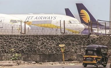 Etihad Airways submits binding bid for Jet Airways: TV reports Jet Airways