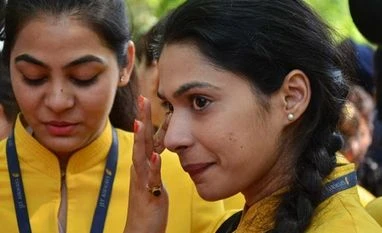 Jet Airways employes at a peaceful demonstration at Jantar Mantar in New Delhi on Thursday | Photo: Sanjay K Sharma Jet Airways employes at a peaceful demonstration at Jantar Mantar in New Delhi on Thursday | Photo: Sanjay K Sharma