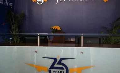 45-year-old Jet technician, suffering from cancer, commits suicide Photo: Reuters