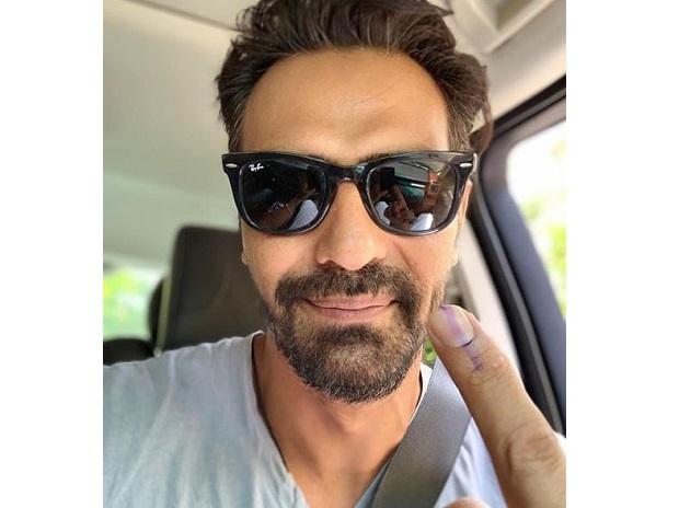 Arjun Rampal after casting vote during the 4th phase of the 2019 Lok Sabha elections Arjun Rampal after casting vote during the 4th phase of the 2019 Lok Sabha elections