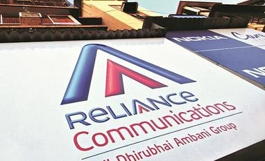 Airtel, RIL, three others may submit bids for RCom assets on Nov 25 Airtel, RIL, three others may submit bids for RCom assets on Nov 25