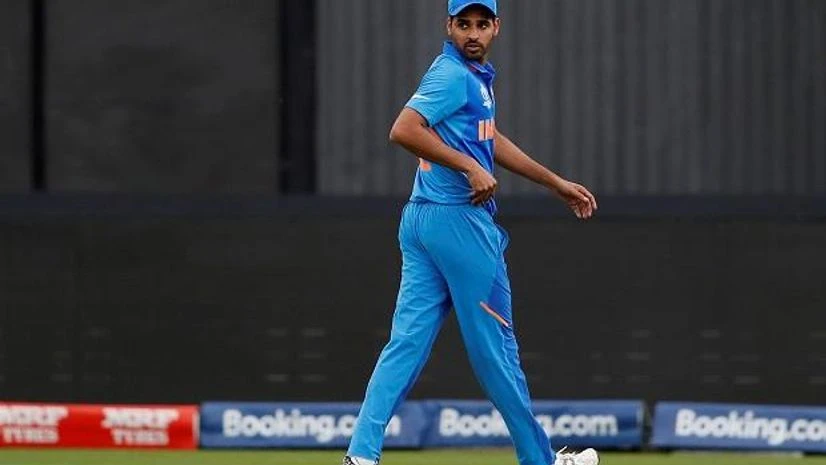 Bhuvneshwar Kumar Bhuvneshwar Kumar leaves the field after getting his hamstring pulled. Photo: Reuters