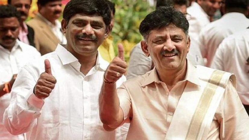 D K Suresh (left) with his brother D K Shivakumar | Photo: K Sudhir D K Suresh (left) with his brother D K Shivakumar | Photo: K Sudhir
