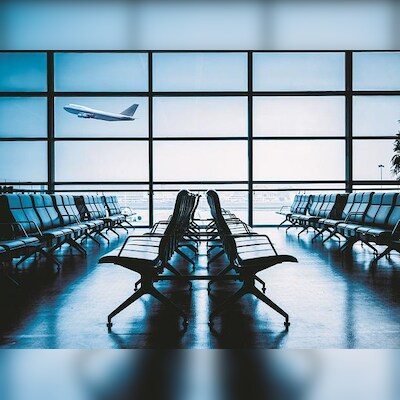 DreamFolks asserts contract validity amid lounge entry disruption | Firm Information