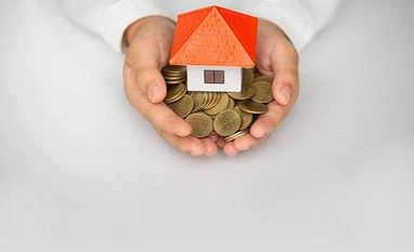 Reliance MF extends repayment date on Reliance Home's bonds for 4 months Reliance MF extends repayment date on Reliance Home's bonds for 4 months