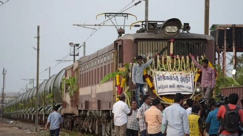 Chennai water crisis, Water tank LOAD SPL from Jolarpettai left with 50 BTPN wagons of water AT 07.20 hours on Friday. It is expected to reach Villivakkam around 2:00 pm. TN Ministers likely to inaugurate the unloading of water at Villivakkam.