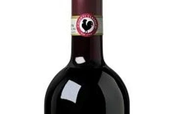 The 2015 Querciabella Chianti Classico DOCG has a sexy nose of red cherries, black fruit, minerals, slate, dried herbs, orange rind and hints of cedar The 2015 Querciabella Chianti Classico DOCG has a sexy nose of red cherries, black fruit, minerals, slate, dried herbs, orange rind and hints of cedar