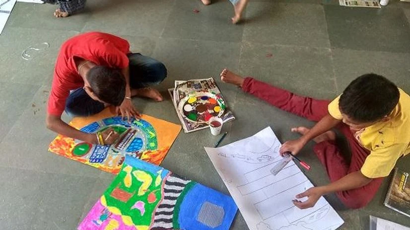 Children at art workshop | Photo: Artreach Children at art workshop | Photo: Artreach