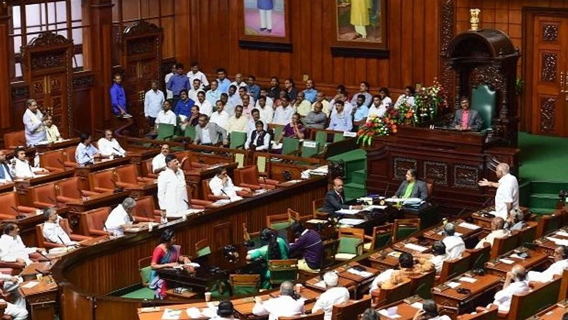 Former CM & BJP State President BS Yeduyurappa argues with former CM and Congress-JD(S) coordination committee Chairman Siddaramaiah and Minister DK Shivakumar during Assembly Session at Vidhana Soudha, in Bengaluru | Photo: PTI A view of Karnataka Assembly