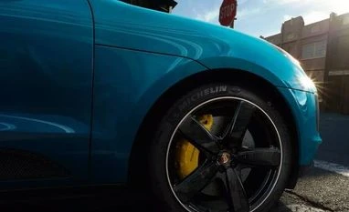 The 2019 Porsche Macan S The 2019 Porsche Macan S