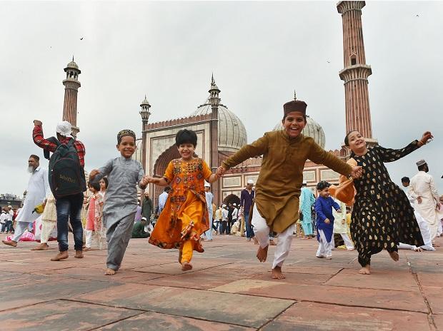 Muslim children in a celebratory mood at Jama Masjid on the occasion of Eid al-Adha Muslim children in a celebratory mood at Jama Masjid on the occasion of Eid al-Adha