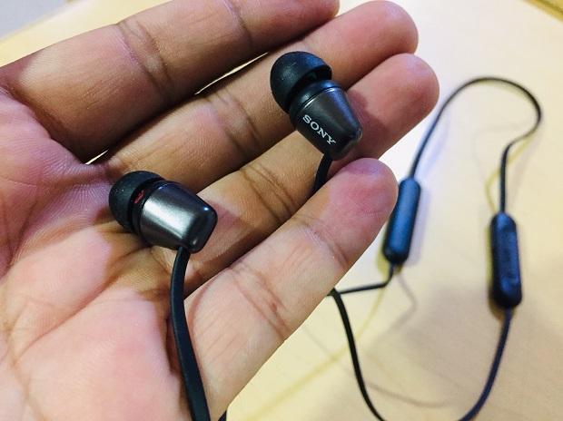 Sony wireless discount in ear c200