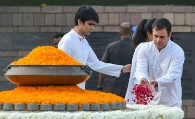 'True patriot': Rahul pays homage to father Rajiv on 29th death anniversary Congress leader Rahul Gandhi pays tribute to former prime minister Rajiv Gandhi on his birth anniversary at Veer Bhumi, in New Delhi