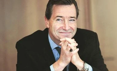 "The FT is 100 per cent owned by Nikkei, which is hundred per cent owned by its employees. Therefore, we are able to take a long-term view independent of corporate pressure" John Ridding CEO, Financial Times "The FT is 100 per cent owned by Nikkei, which is hundred per cent owned by its employees. Therefore, we are able to take a long-term view independent of corporate pressure" John Ridding CEO, Financial Times