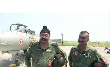 Abhinandan Varthaman, IAF, Air force Indian Air Force chief Air Chief Marshal BS Dhanoa and Wing Commander Abhinandan Varthaman flew in the trainer version of the MiG-21 Type 69 fighter Aircraft. Photo: ANI