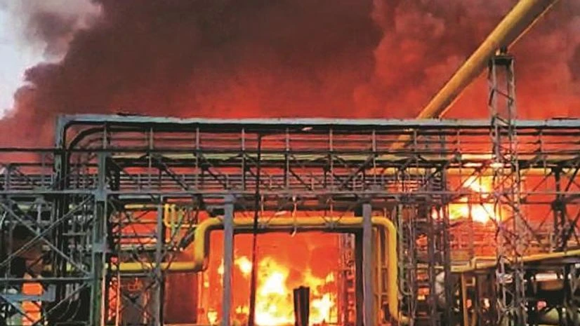 Fire at the storm-water drainage at ONGC’s gas processing facility in Uran started around 7.15 am | Photo: PTI Fire at the storm-water drainage at ONGC’s gas processing facility in Uran started around 7.15 am | Photo: PTI