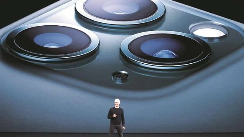 Apple reveals triple-camera iPhone, undercuts Disney streaming TV price Apple reveals triple-camera iPhone, undercuts Disney streaming TV price