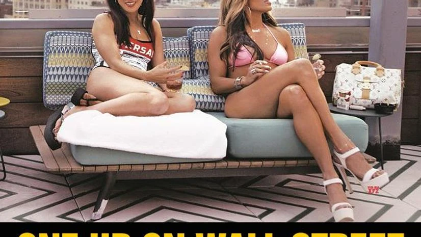 J-Lo rules in Hustlers, a story of a stripper scam post the 2008 meltdown J-Lo rules in Hustlers, a story of a stripper scam post the 2008 meltdown