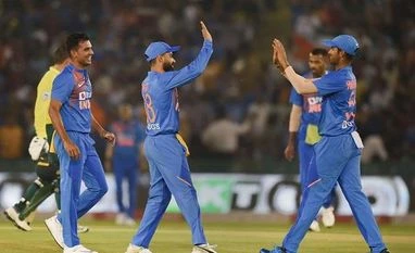 India vs South Africa 3rdT20I: Rain likely to play spoilsport in Bengaluru Virat Kohli, Navdeep Saini