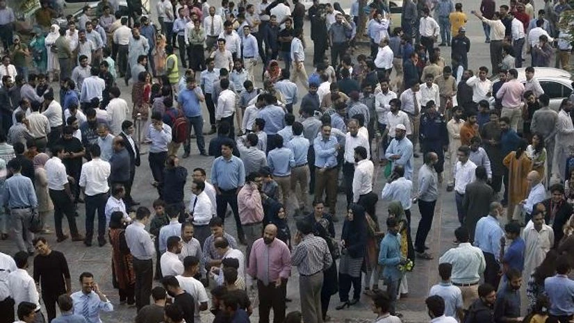 Islamabad People stand outside their offices after an earthquake is felt in Islamabad, Pakistan, Tuesday, Sept. 24, 2019
