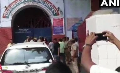 Shahjahanpur student arrested for extortion, BJP disowns Chinmayanand Swami Chinmayanand