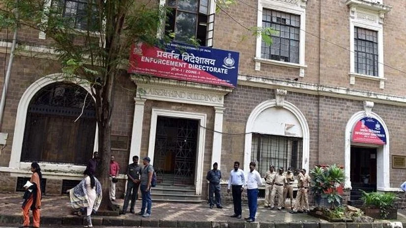 NCP party workers raise slogans during a protest outside ED office. Photo: Kamlesh Pednekar NCP party workers raise slogans during a protest outside ED office. Photo: Kamlesh Pednekar
