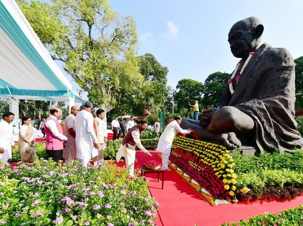 Lok Sabha Speaker Om Birla and other ministers pay tribute to Mahatma Gandhi at Parliament House Lok Sabha Speaker Om Birla and other ministers pay tribute to Mahatma Gandhi at Parliament House