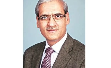 Low oil prices good for importing countries like India: HPCL chairman HPCL Chairman and Managing Director M K Surana