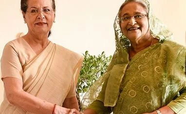 Sonia congratulates Hasina on golden jubilee of Bangladesh's independence Sonia Gandhi and Bangladesh PM Sheikh Hasina