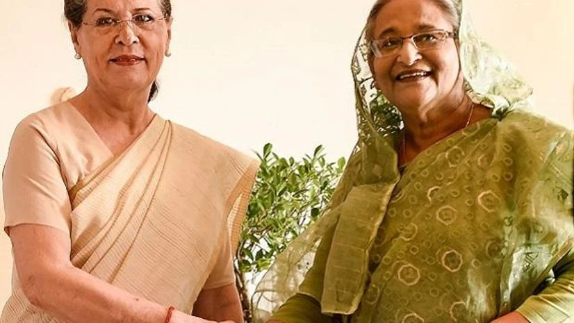 Sonia Gandhi and Bangladesh PM Sheikh Hasina Sonia Gandhi and Bangladesh PM Sheikh Hasina