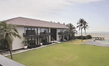 PMC Bank scam: ED to attach HDIL promoters' plush Alibaug property With 24 rooms, the bungalow is nothing short of a five-star resort. It has all the mod cons — from a clubhouse to restaurants.