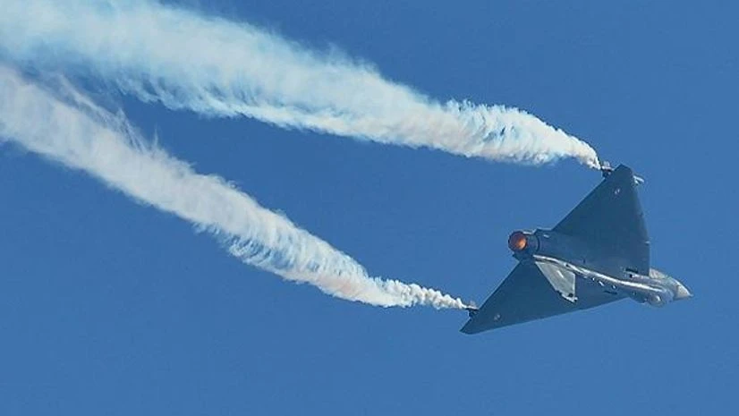 **EDS, ALTERNATE CROP OF PTI10_8_2019_000045B** Ghaziabad: IAF aircraft 'Tejas' performs during the 87th Indian Air Force Day celebrations at Hindon Airbase, in Ghaziabad, Tuesday, Oct. 8, 2019. (PTI Photo/Vijay Verma) ( **EDS, ALTERNATE CROP OF PTI10_8_2019_000045B** Ghaziabad: IAF aircraft 'Tejas' performs during the 87th Indian Air Force Day celebrations at Hindon Airbase, in Ghaziabad, Tuesday, Oct. 8, 2019. (PTI Photo/Vijay Verma) (