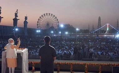 Congress policies destroyed nation, did injustice to J&K: Modi on Art 370 New Delhi: Prime Minister Narendra Modi addresses a gathering during Dussehra celebrations, at DDA Ground, Dwarka, in New Delhi, Tuesday, Oct. 8, 2019. (PIB/PTI Photo)(