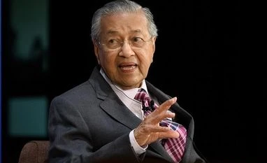 Payments to offset high-value deals not bribe: PM Mahathir on AirAsia probe Mahathir Mohamad