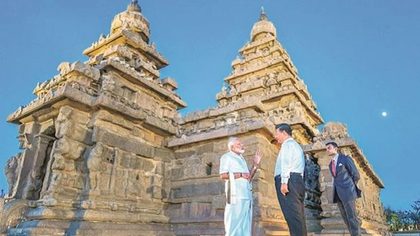 Prime Minister Narendra Modi speaks with Chinese President Xi Jinping, in Mamallapuram on October 11. Prime Minister Narendra Modi speaks with Chinese President Xi Jinping, in Mamallapuram on October 11.