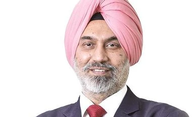 Focus on core business, entering banking space on hold: Satin Creditcare MD