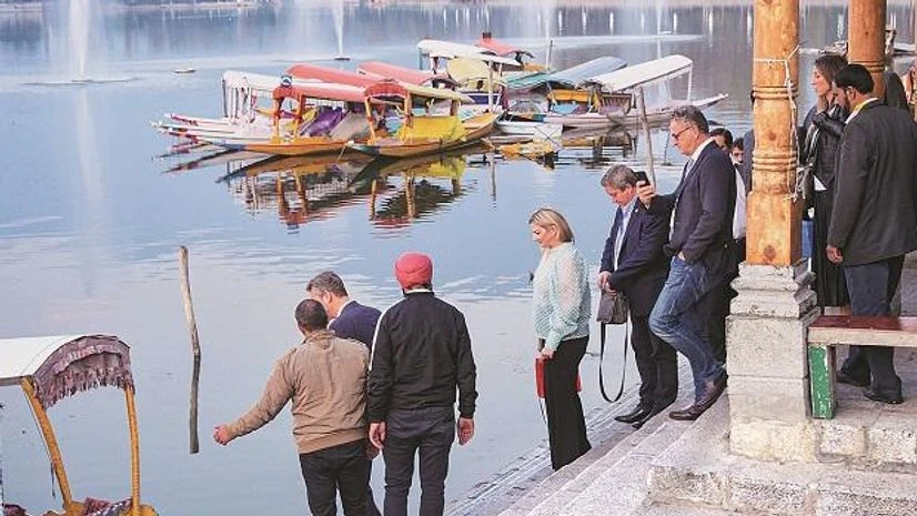 European Union delegation at Dal Lake European Union delegation at Dal Lake