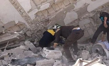 Clashes between Syrian govt forces and militant groups leave nearly 70 dead Russian air strike in Syria