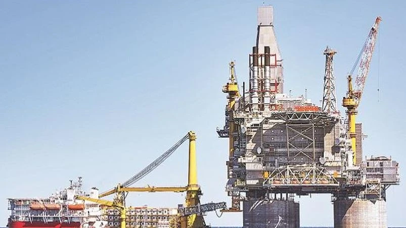 Oil, OMCs, Oil rig, Fuel, Indian Oil, Hindustan OIL, Bharat Petroleum, Petrol, Gas, LPG, Oil drilling, block, basin Oil, OMCs, Oil rig, Fuel, Indian Oil, Hindustan OIL, Bharat Petroleum, Petrol, Gas, LPG, Oil drilling, block, basin