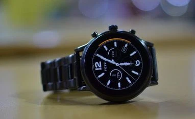 Fossil Gen5 watch gets new update for improved user experience: Detail here Fossil Carlyle HR (Gen 5)